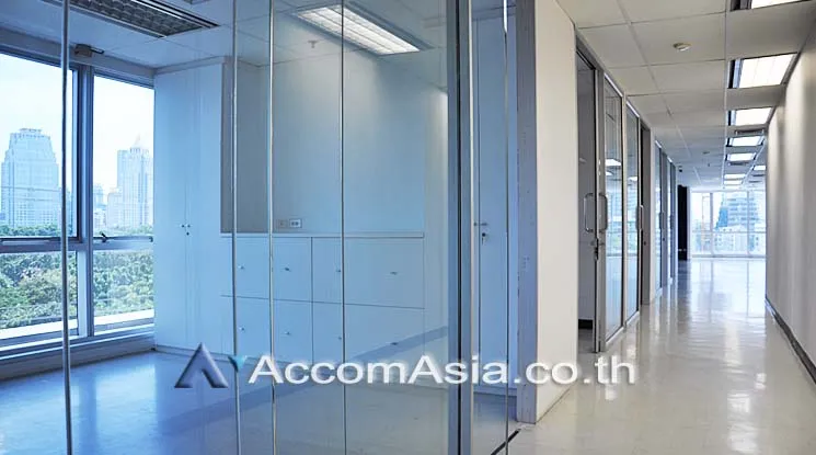unit Office space For Rent in Ploenchit, Bangkok  near MRT Lumphini (AA15850)
